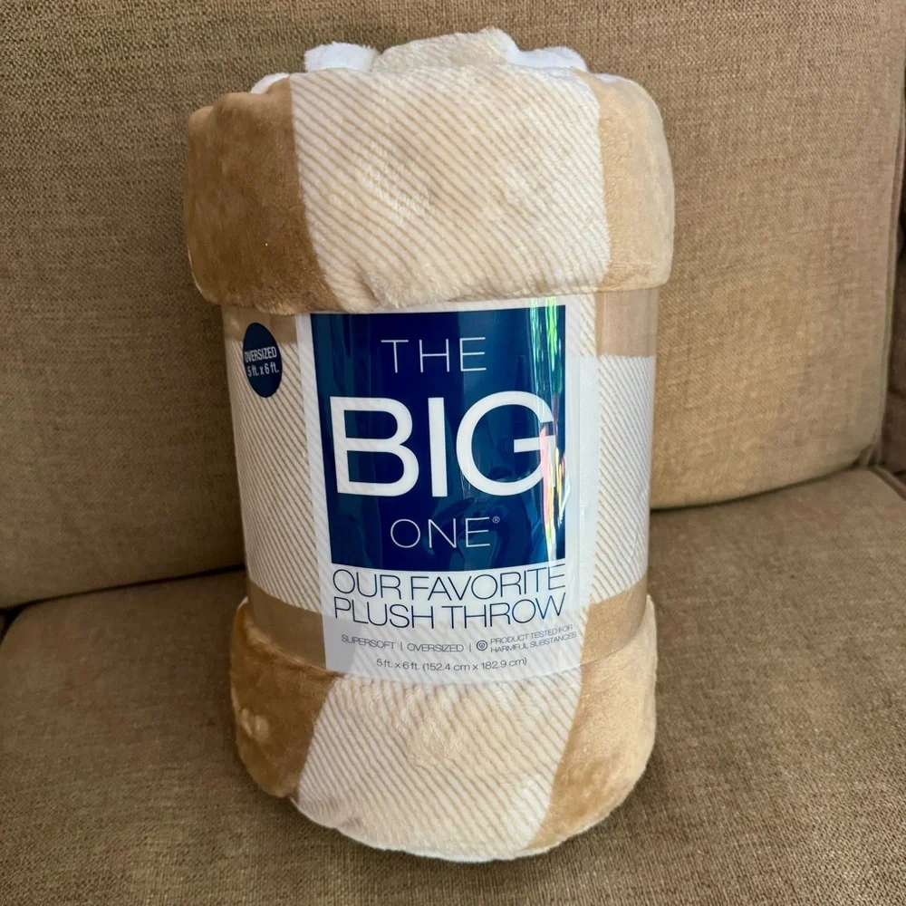 The Big One Supersoft Plush Throw in Tan and Cream